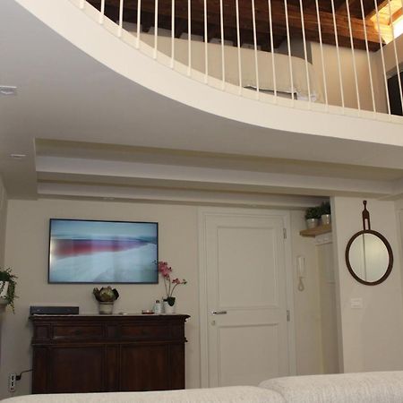 Art Apartment Santa Croce Suite Florencja Zewnętrze zdjęcie